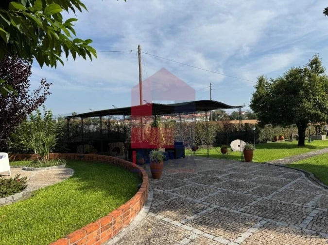 Moradia T5 para Venda em Turiz Foto 63