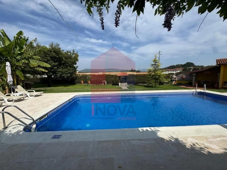 Moradia T5 para Venda em Turiz Foto 68