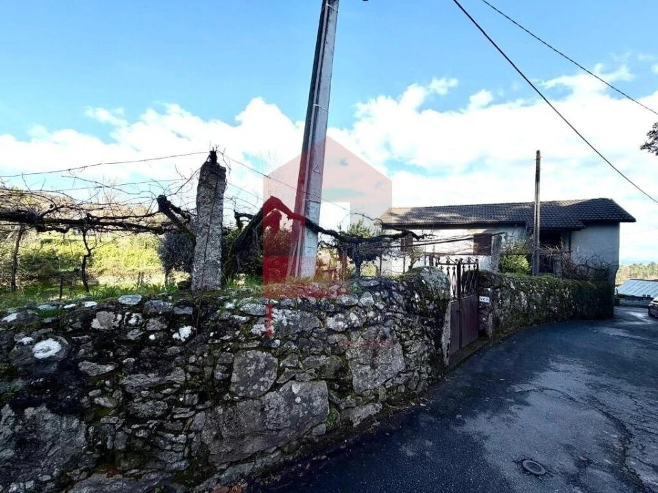 Moradia T3 para Venda em Turiz Foto 34