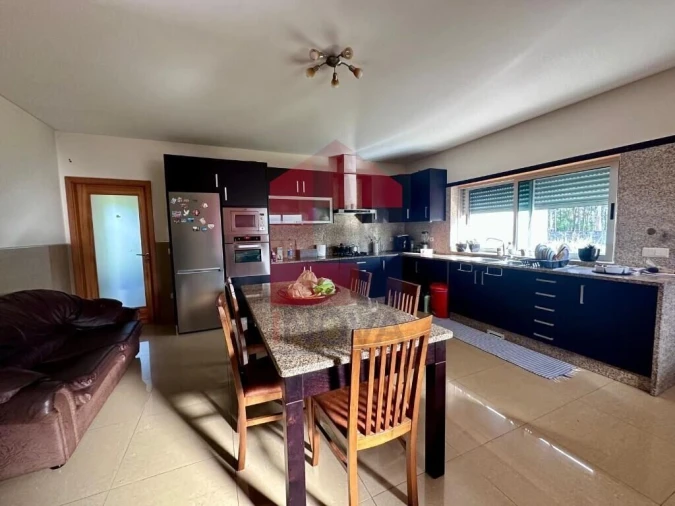 Moradia T3 para Venda em Sabariz Foto 3