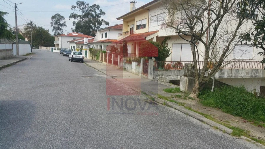 Terreno para Venda em Vila Verde e Barbudo Foto 9