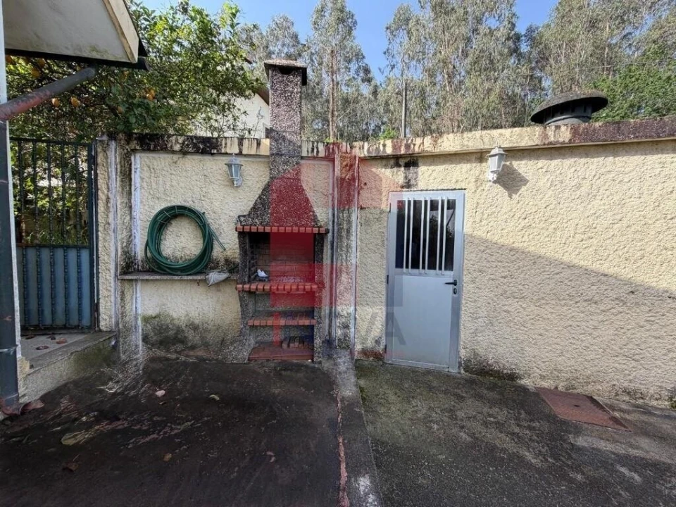 Moradia T3 para Venda em Vila Verde e Barbudo Foto 30