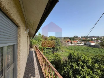 Moradia T3 para Venda em Vila Verde e Barbudo