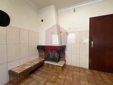 Moradia T3 para Venda em Vila Verde e Barbudo