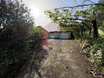 Moradia T3 para Venda em Vila Verde e Barbudo