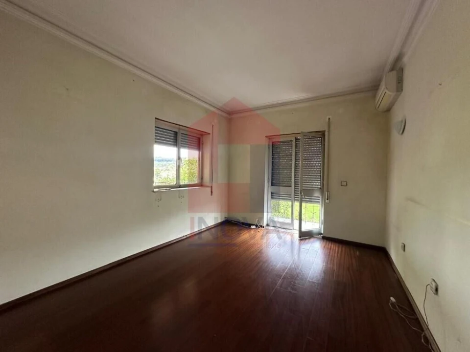 Moradia T3 para Venda em Vila Verde e Barbudo Foto 13