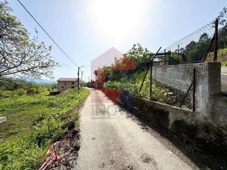 Moradia T3 para Venda em Vila Verde e Barbudo Foto 68