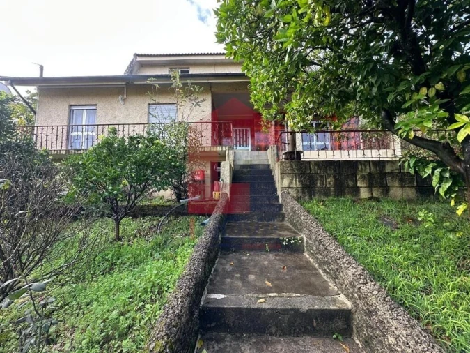 Moradia T3 para Venda em Vila Verde e Barbudo Foto 1