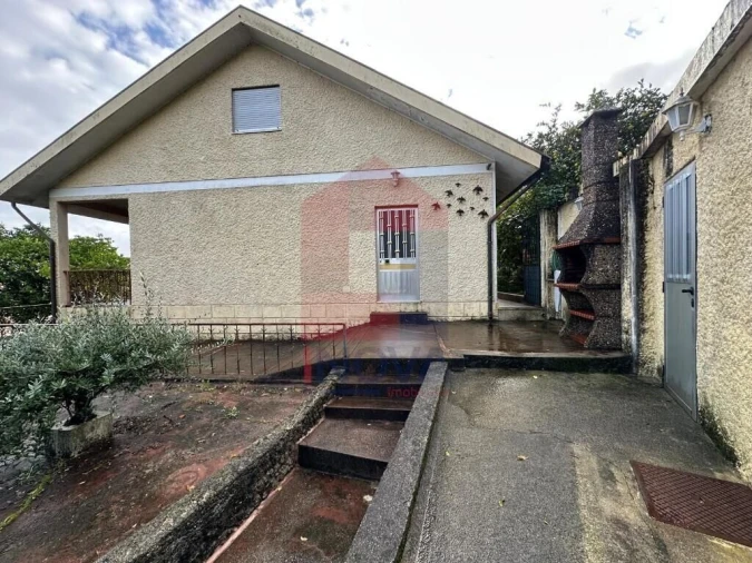 Moradia T3 para Venda em Vila Verde e Barbudo Foto 25