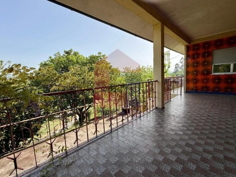 Moradia T3 para Venda em Vila Verde e Barbudo Foto 49