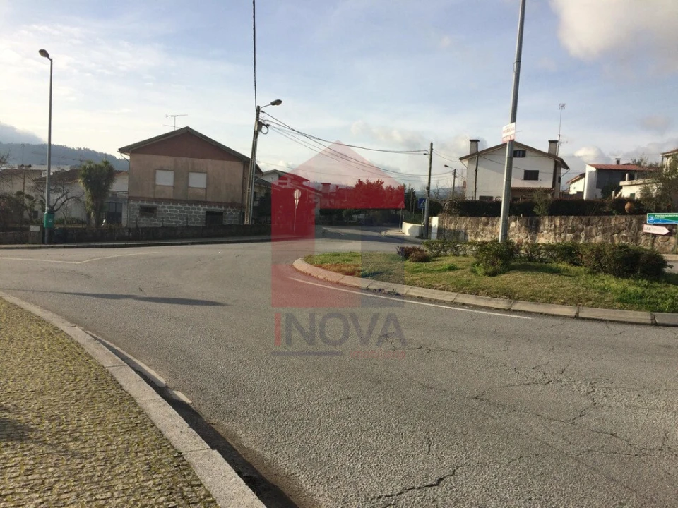 Terreno para Venda em Vila Verde e Barbudo Foto 8