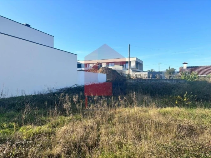 Moradia T3 para Venda em Vila Verde e Barbudo Foto 17