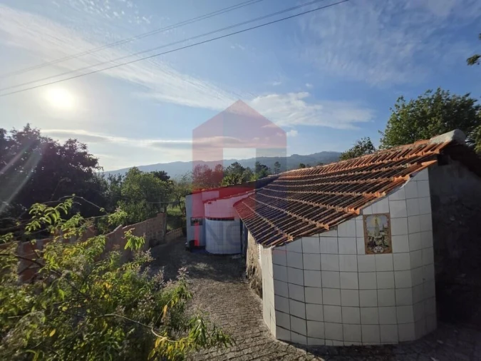 Moradia T1 para Venda em Pico Foto 1