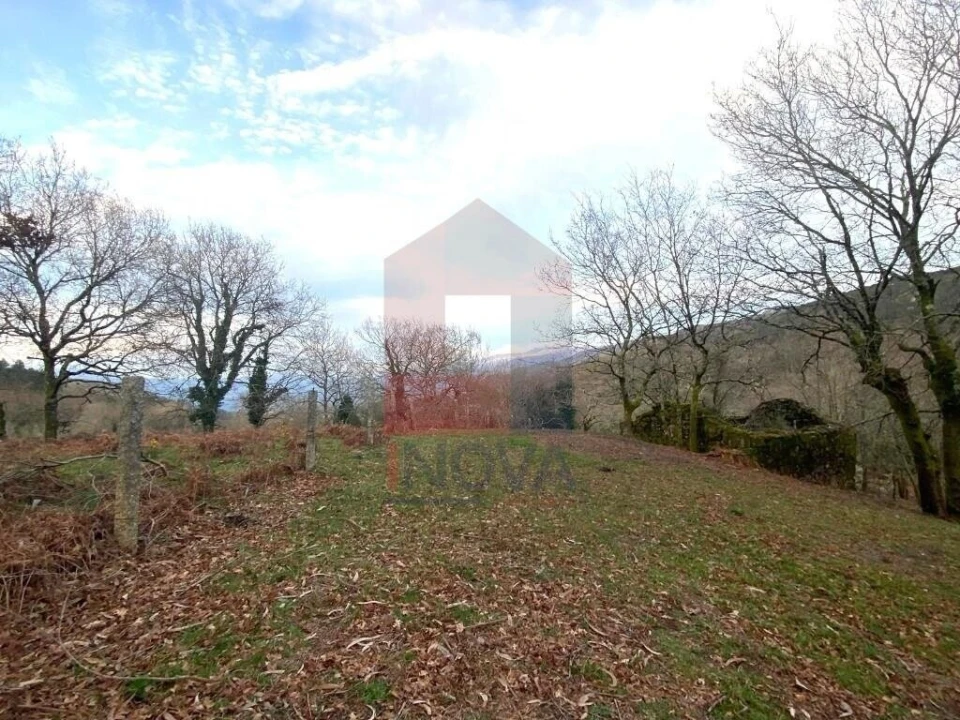 Terreno para Venda em Azias Foto 1