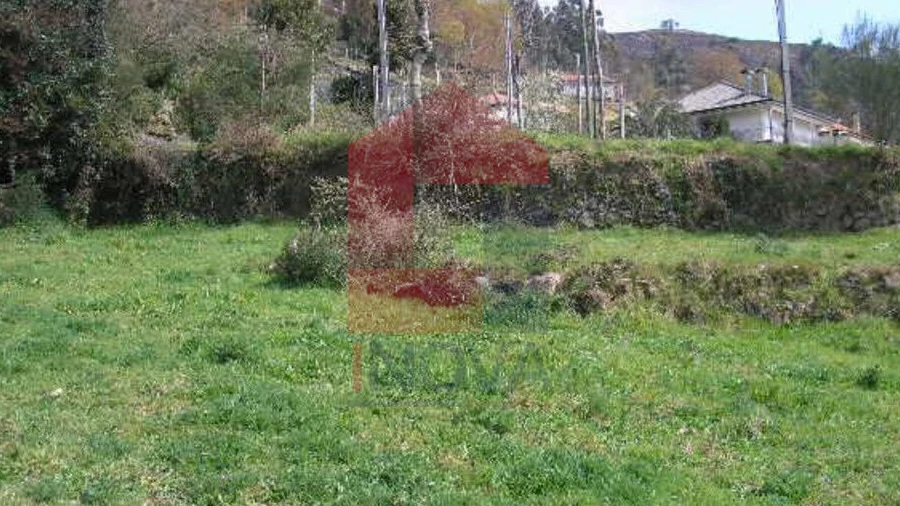 Terreno para Venda em Aboim da Nóbrega e Gondomar
