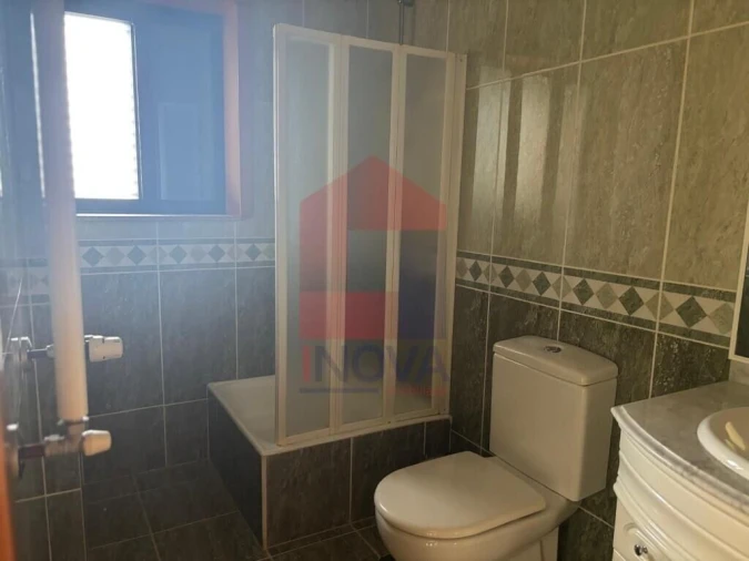 Moradia T4 para Venda em Lago Foto 16