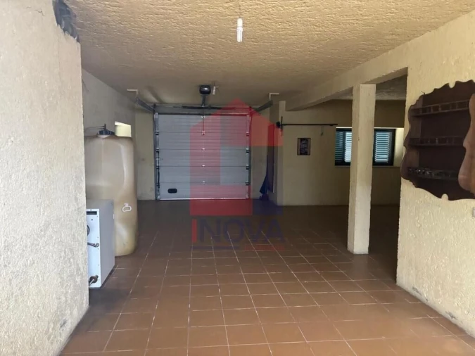 Moradia T4 para Venda em Lago Foto 30