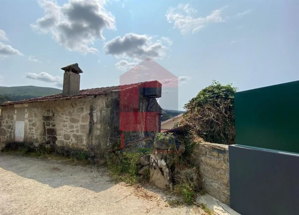 Moradia T2 para Venda em Portela Foto 30