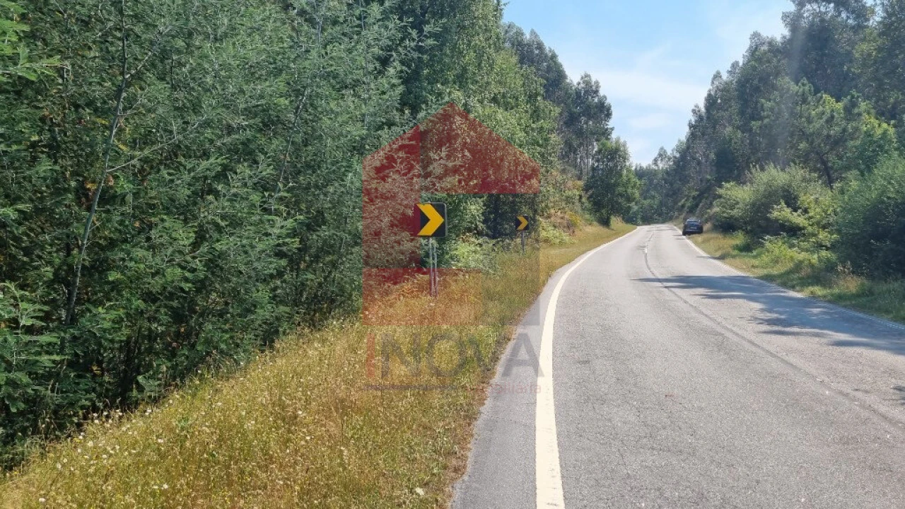 Moradia T0 para Venda em Romarigães Foto 14