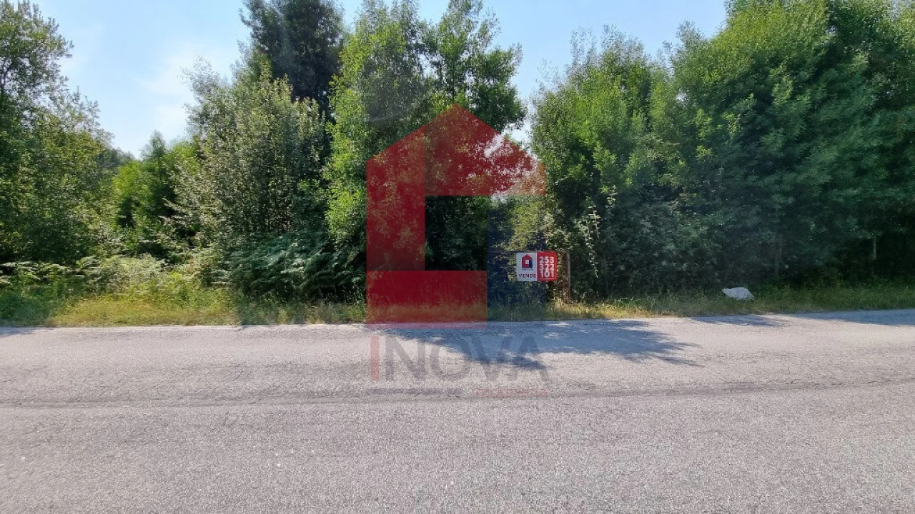 Moradia T0 para Venda em Romarigães Foto 10