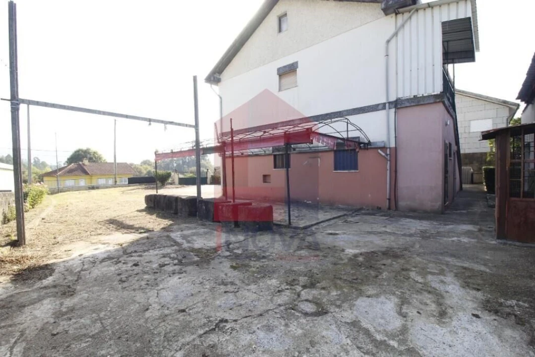 Moradia T4 para Venda em Gême Foto 26