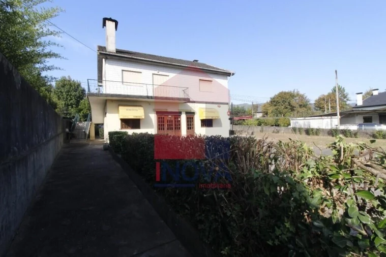 Moradia T4 para Venda em Gême Foto 29