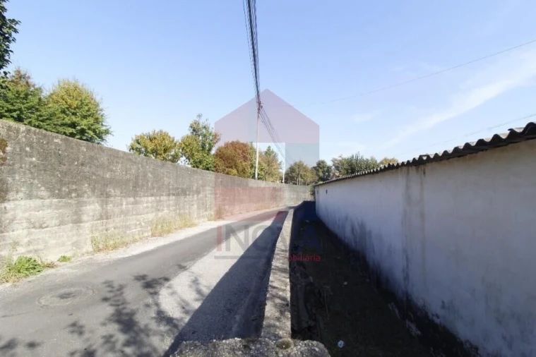 Moradia T4 para Venda em Gême Foto 31