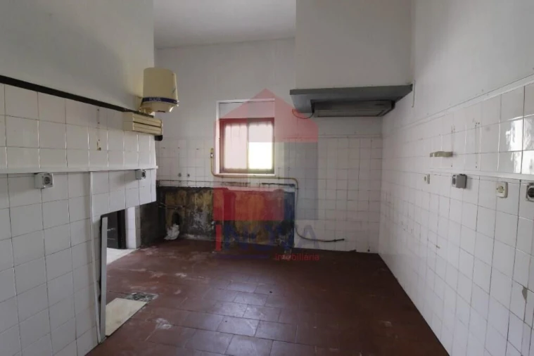 Moradia T4 para Venda em Gême Foto 7