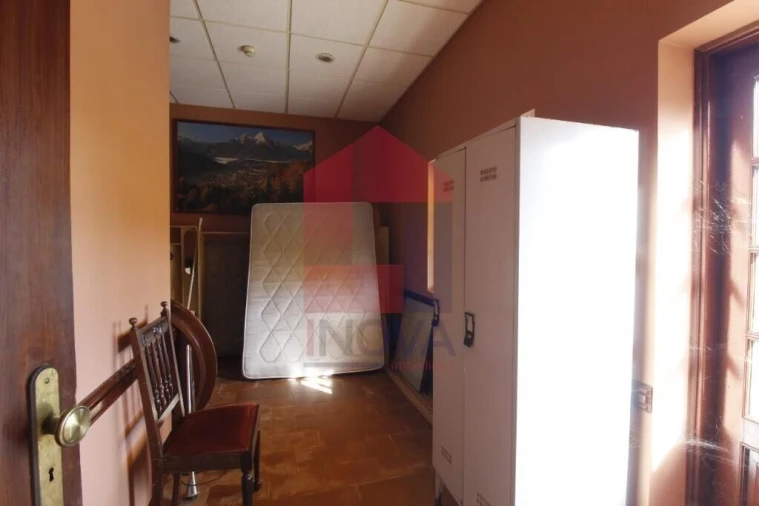 Moradia T4 para Venda em Gême Foto 5