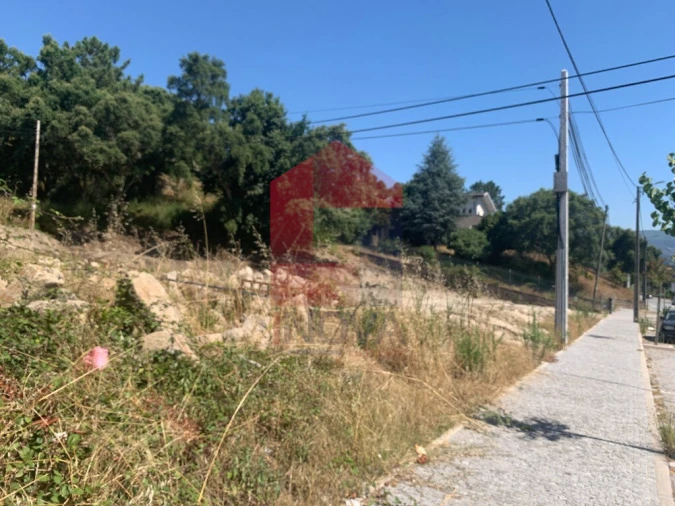 Terreno para Venda em Vila Verde e Barbudo Foto 10