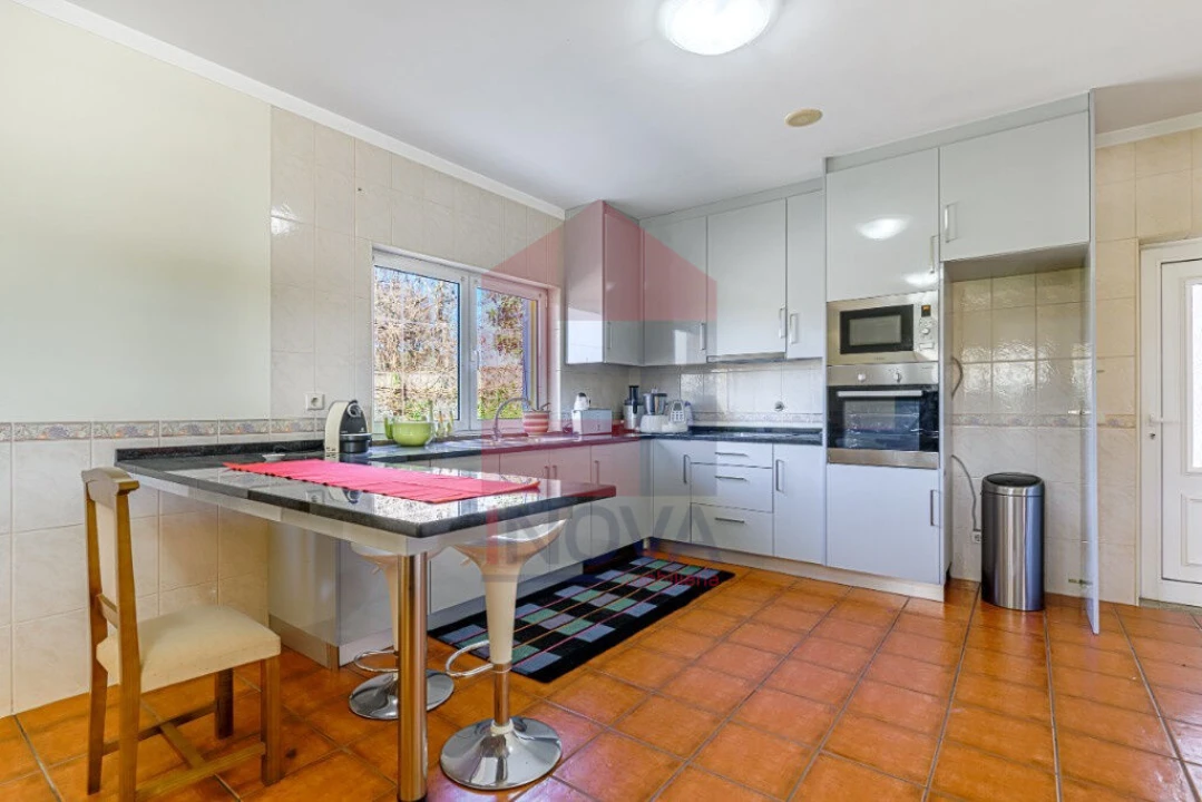 Moradia T4 para Venda em Vila Verde e Barbudo Foto 3