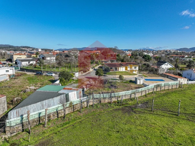 Moradia T4 para Venda em Vila Verde e Barbudo Foto 29