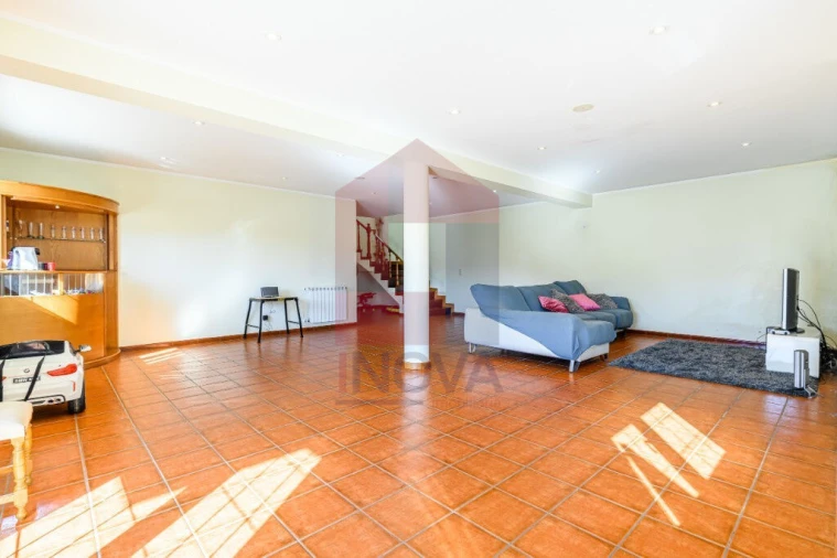 Moradia T4 para Venda em Vila Verde e Barbudo Foto 15