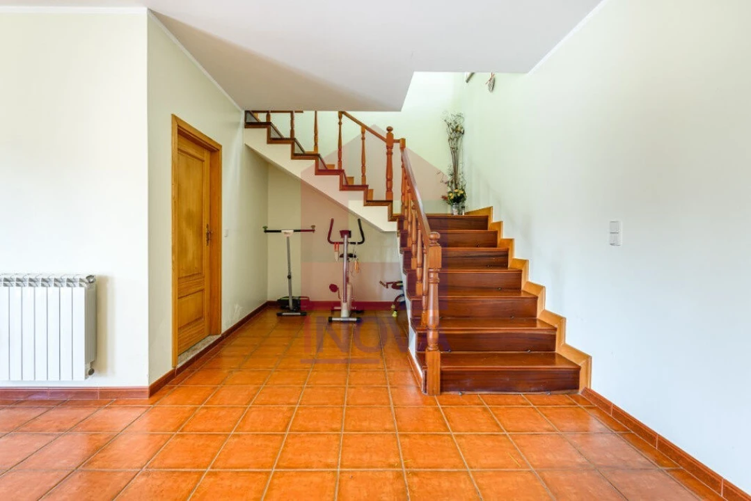 Moradia T4 para Venda em Vila Verde e Barbudo Foto 16