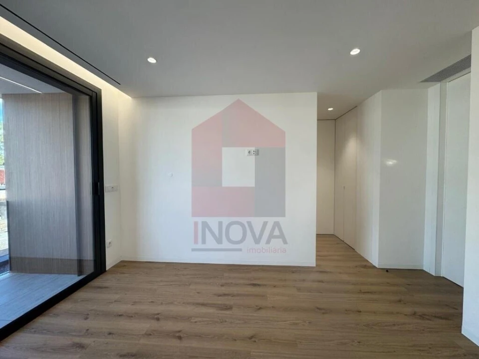 Moradia T4 para Venda em Turiz Foto 18