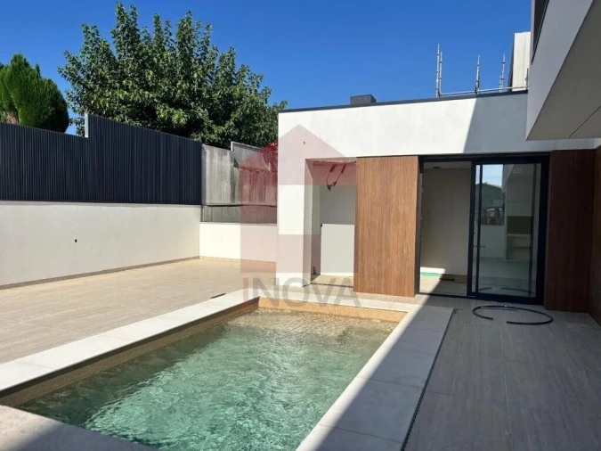 Moradia T4 para Venda em Turiz Foto 39