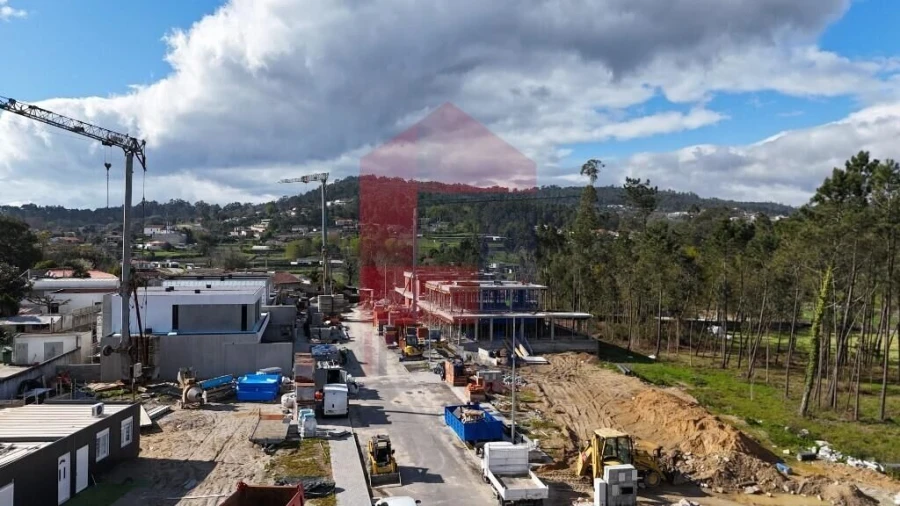 Moradia T4 para Venda em Turiz Foto 73