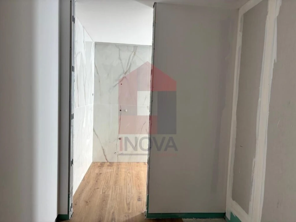 Moradia T4 para Venda em Turiz Foto 13