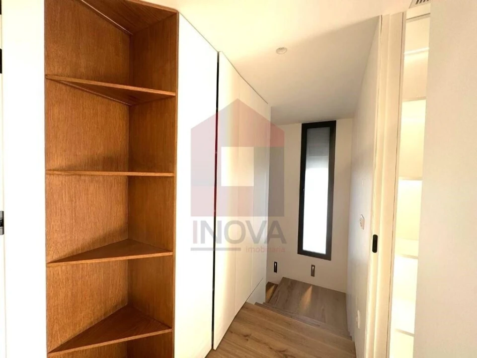 Moradia T4 para Venda em Turiz Foto 27