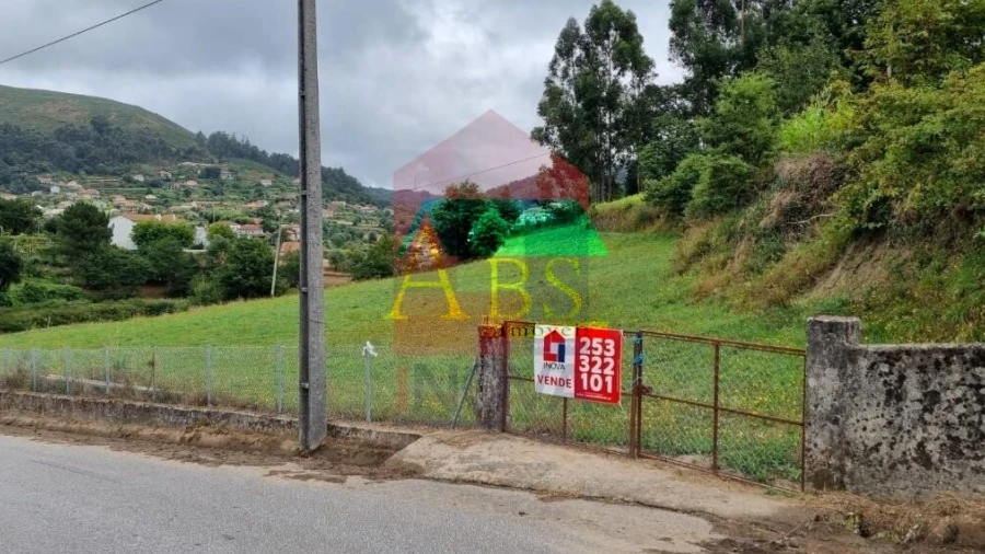 Terreno para Venda em Aboim da Nóbrega e Gondomar