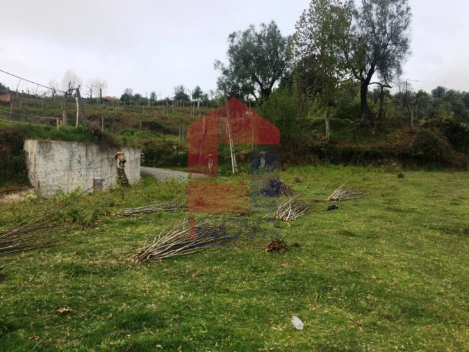 Terreno para Venda em Dossãos Foto 3