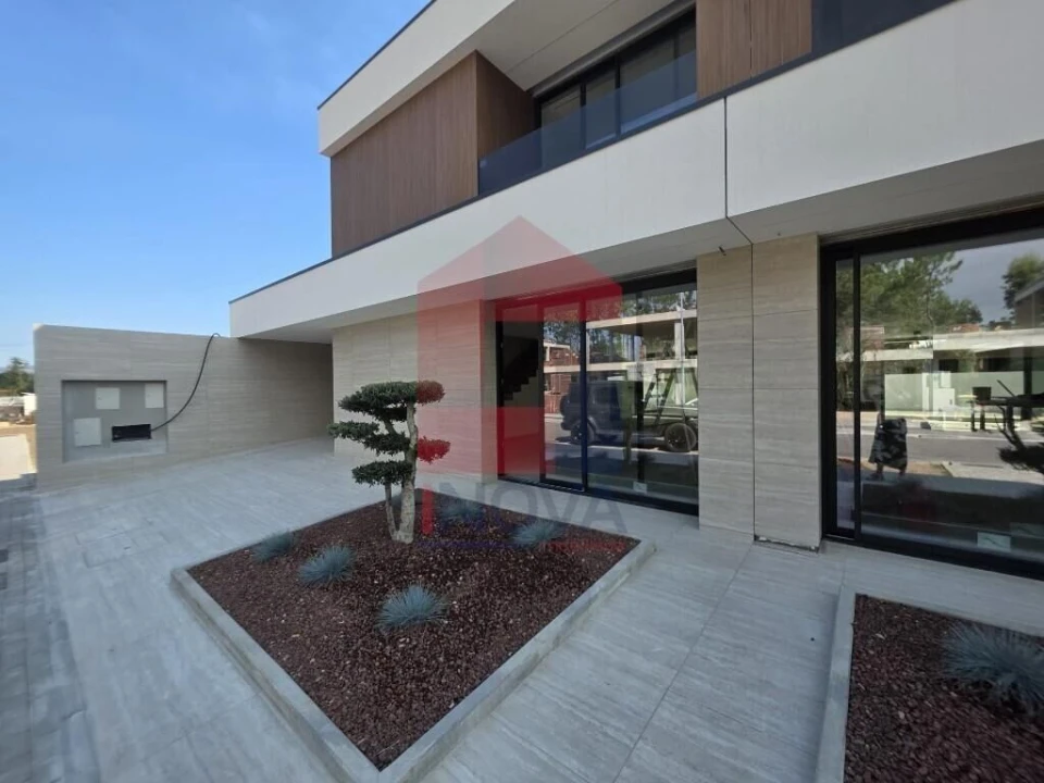 Moradia T4 para Venda em Turiz Foto 22