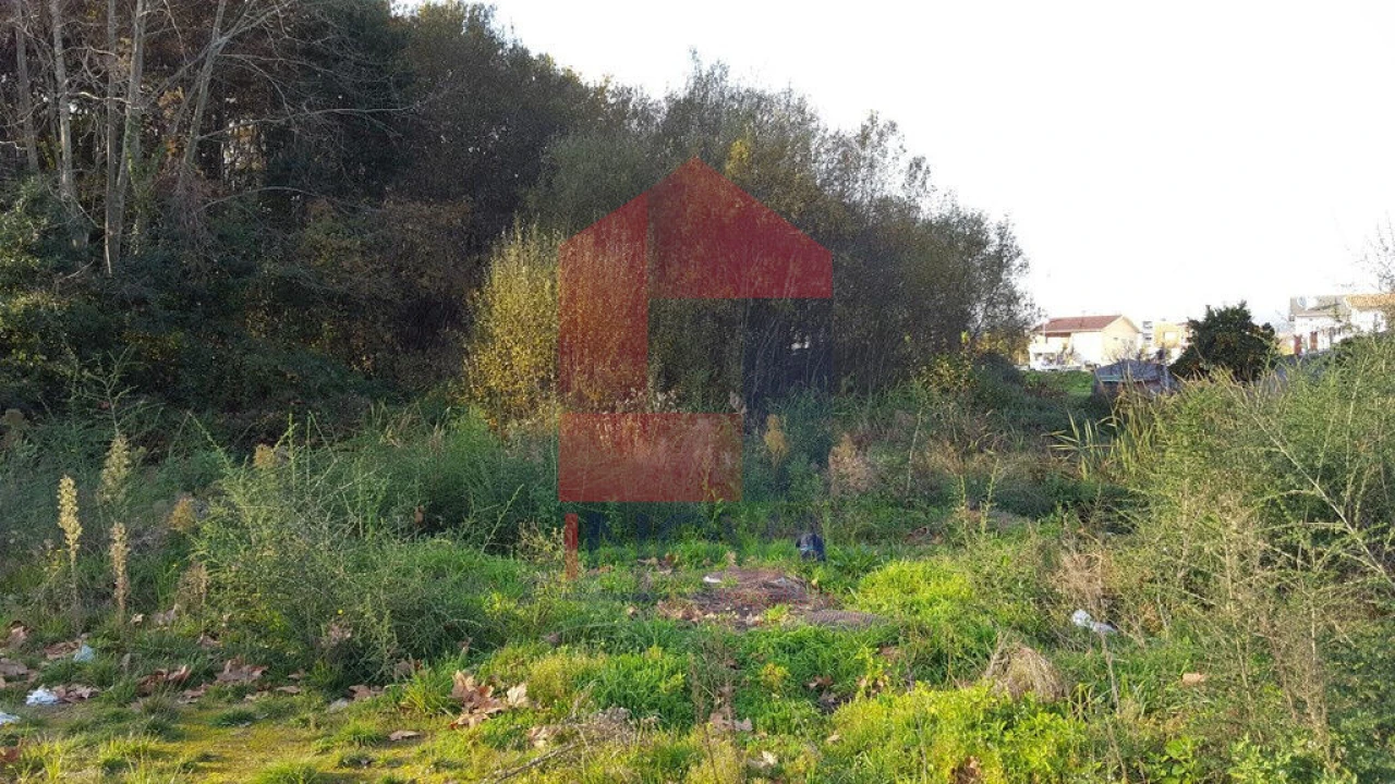 Terreno para Venda em Vila Verde e Barbudo Foto 10