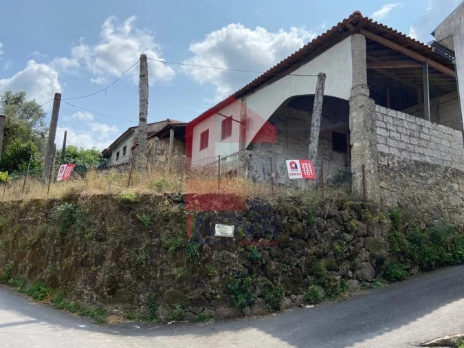 Moradia T2 para Venda em Moimenta