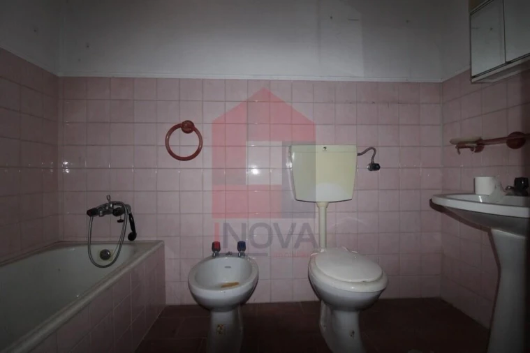 Moradia T2 para Venda em Moimenta Foto 10