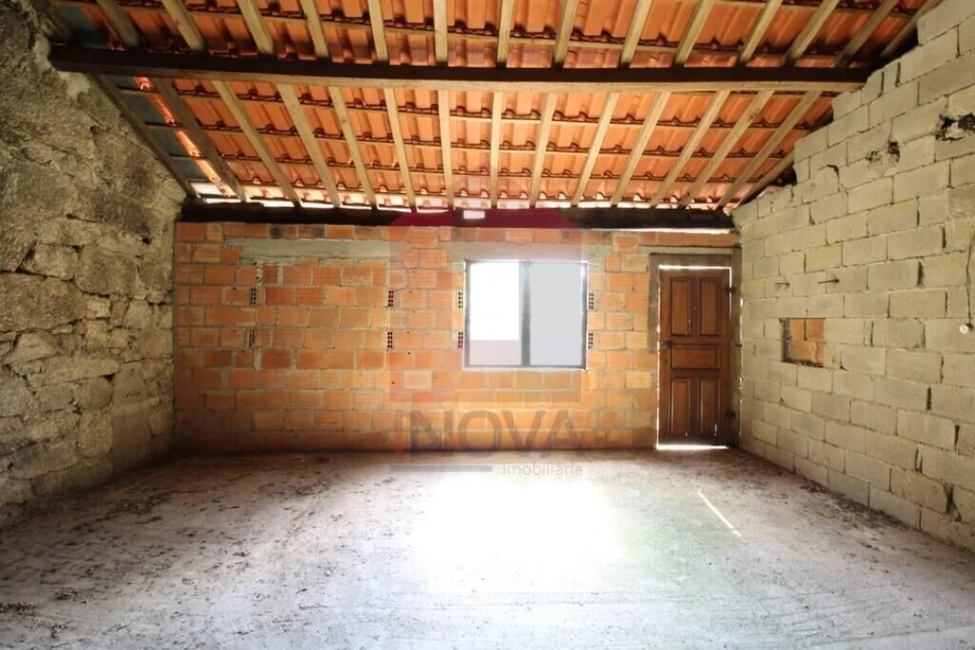 Moradia T2 para Venda em Moimenta Foto 34