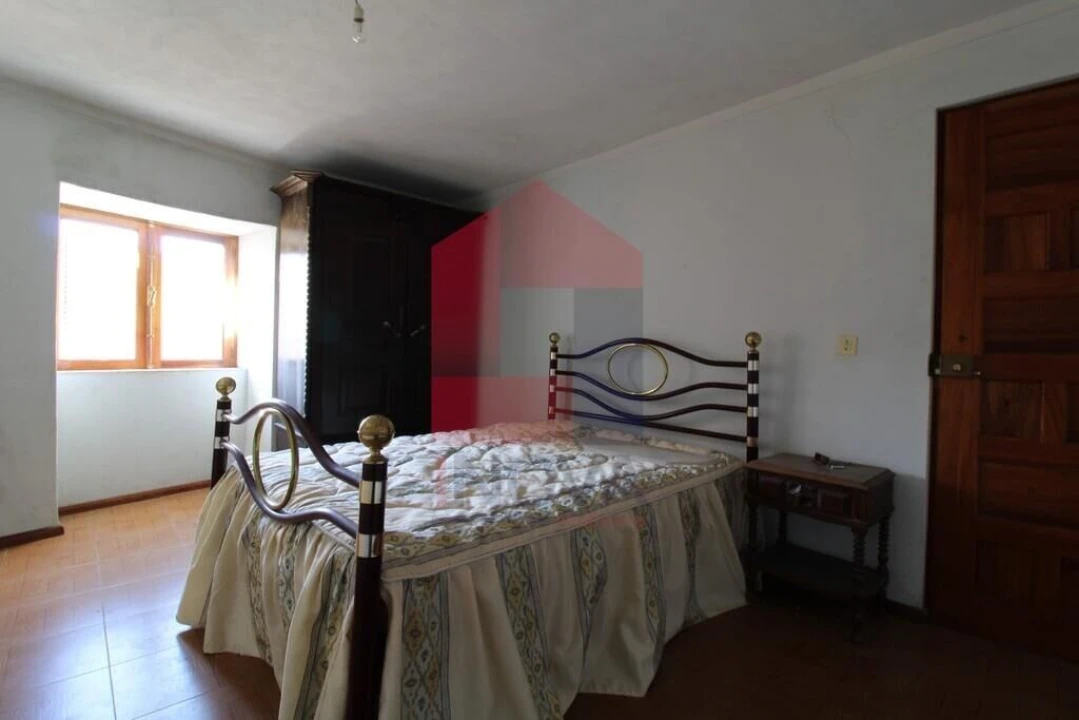 Moradia T2 para Venda em Moimenta Foto 11