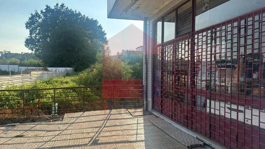 Loja para Venda em Vila Verde e Barbudo