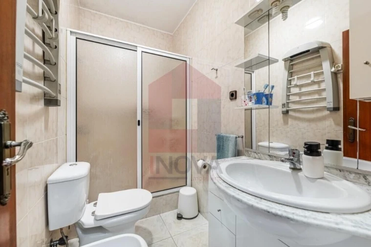 Moradia T5 para Venda em Moure Foto 10