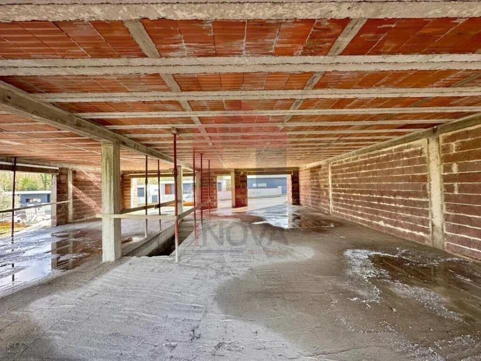 Moradia T3 para Venda em Coucieiro Foto 4